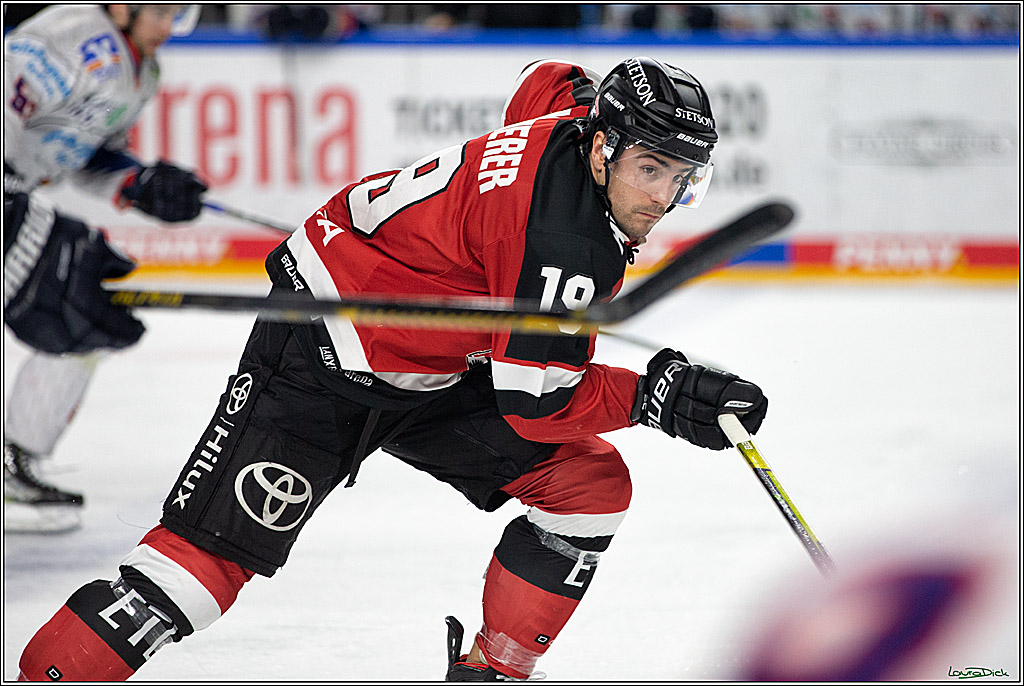 PENNY DEL;  Koelner Haie - Iserlohn Roosters; Koeln, 20.02.2022